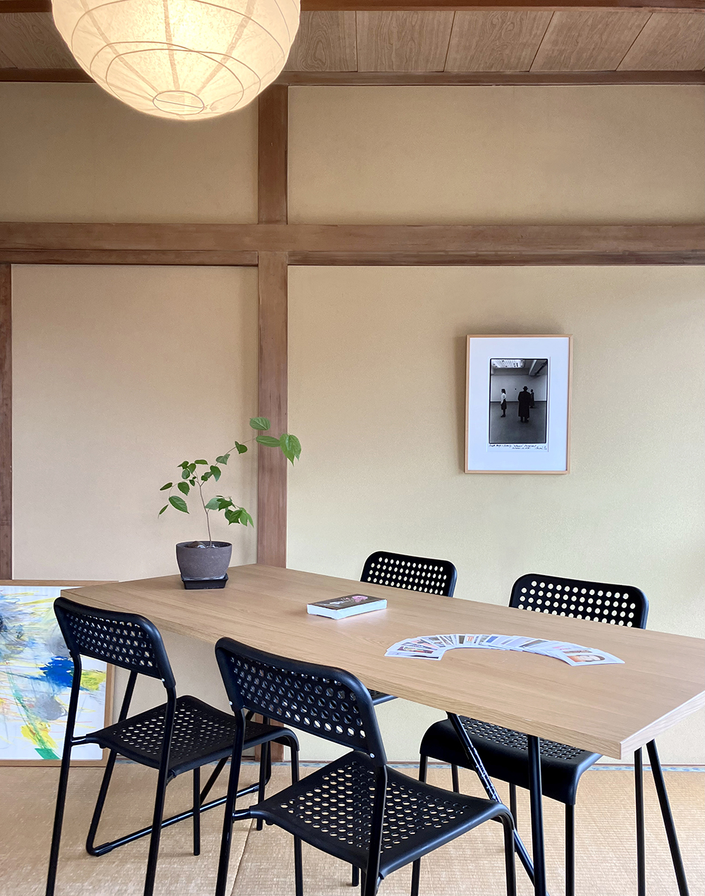 アートコミュニケーションランドリー小田川悠が開いているつくばと牛久のカフェのようなアートスペースキンコサンチ、対話型美術鑑賞も受けつけています。アートブック、ブックカフェのように茨城つくば市でのんびりできるスペースです。